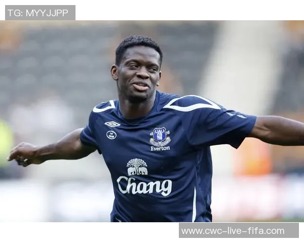 莫耶斯足球天才的崛起与传奇之路:从青涩少年到足坛巨星的蜕变 莫耶斯足球天才的崛起与传奇之路:从青涩少年到足坛巨星的蜕变