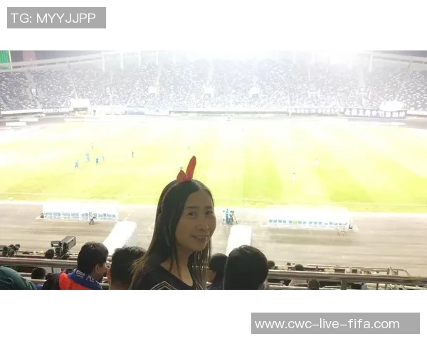 足球圣歌兰sos传递激情与梦想的旋律在绿茵场上激荡人心 足球圣歌兰sos传递激情与梦想的旋律在绿茵场上激荡人心